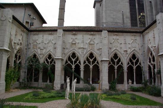 Toul - église Saint-Gengoult - cloître